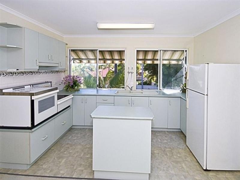 8 Jilbard Drive, Daisy Hill QLD 4127