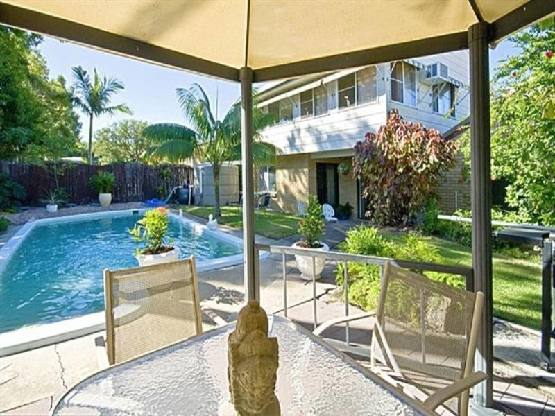 8 Jilbard Drive, Daisy Hill QLD 4127