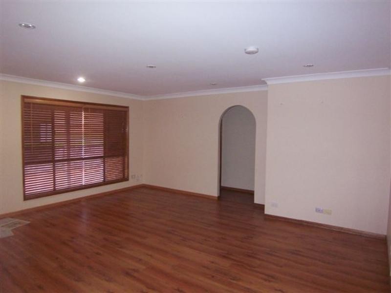 4 Marbura Court, Daisy Hill QLD 4127