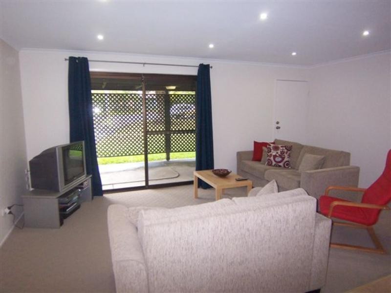 6 Morgan Court, Springwood QLD 4127