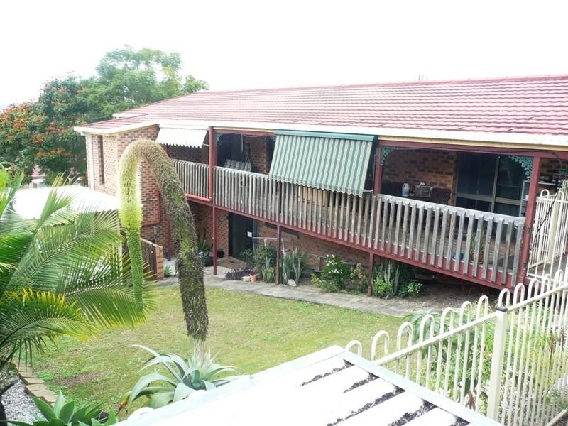 22 Rholanda Crescent, Springwood QLD 4127