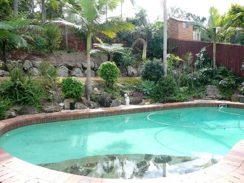 22 Rholanda Crescent, Springwood QLD 4127