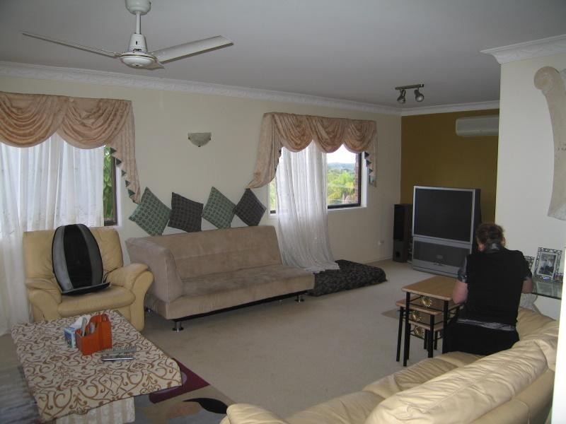 22 Rholanda Crescent, Springwood QLD 4127