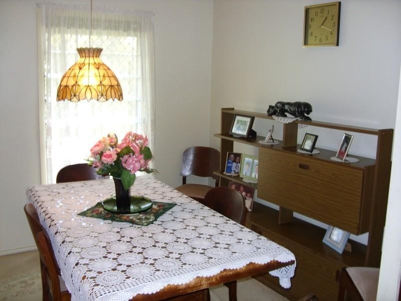 8 Avoca, Woodridge QLD 4114