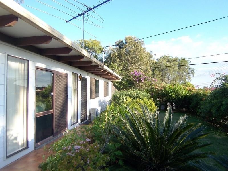 37 Narelle Crescent, Rochedale South QLD 4123