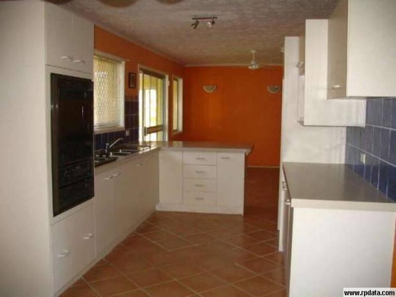 33 Whitsunday Drive, Currumbin Waters QLD 4223