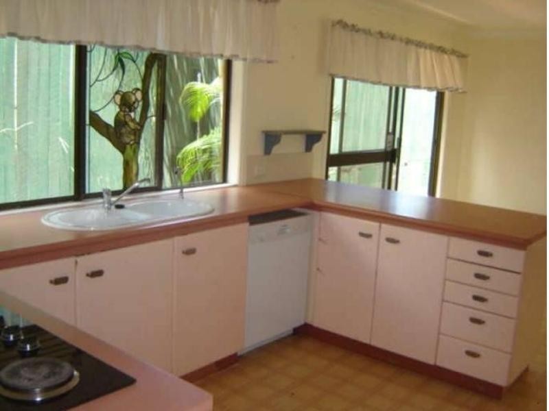 203 Springwood Road, Springwood QLD 4127