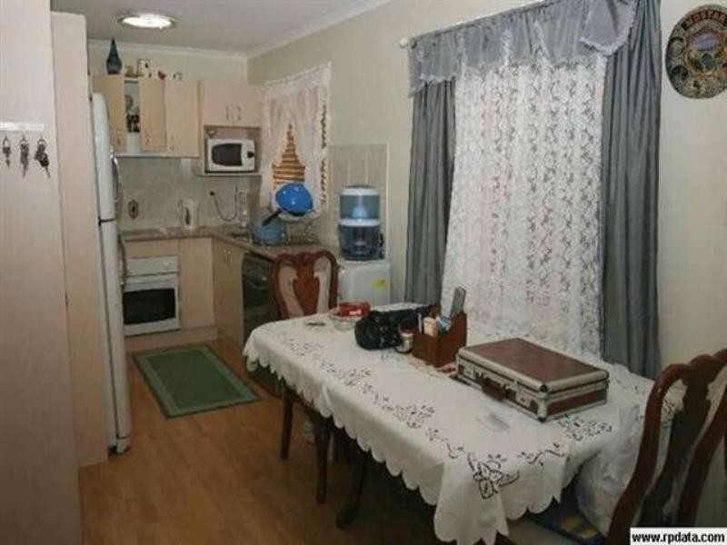 4 Rowanda Street, Slacks Creek QLD 4127