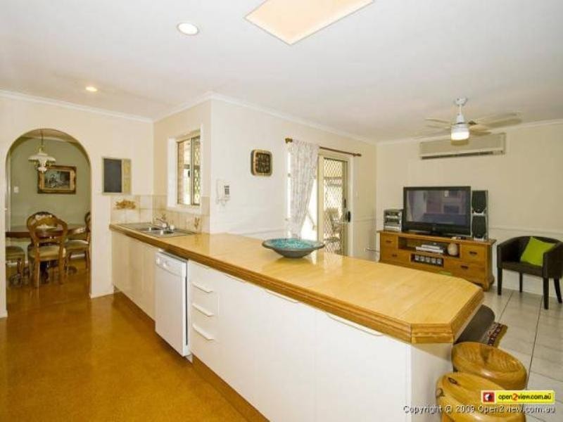 320 Springwood Road, Springwood QLD 4127