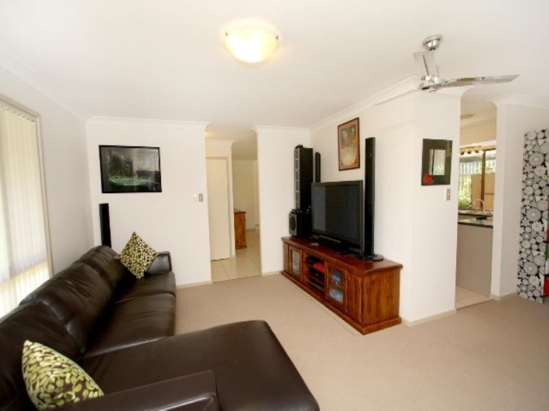 62 Jilbard Drive, Springwood QLD 4127