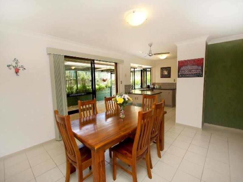 62 Jilbard Drive, Springwood QLD 4127