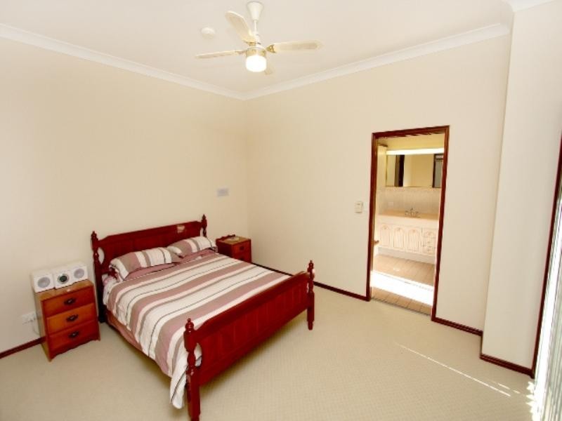 273a Springwood Road, Springwood QLD 4127