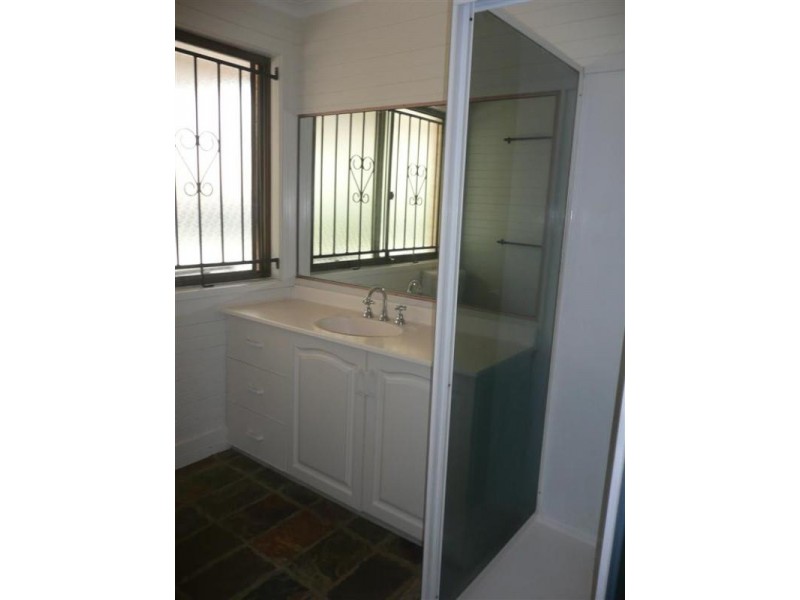 80 Springfield Cresent, Daisy Hill QLD 4127