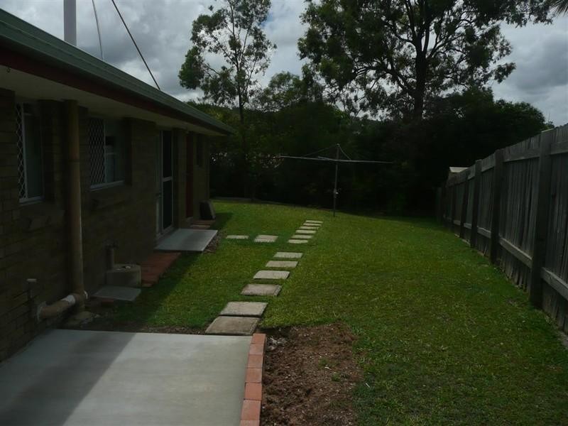 4 Young Street, Springwood QLD 4127