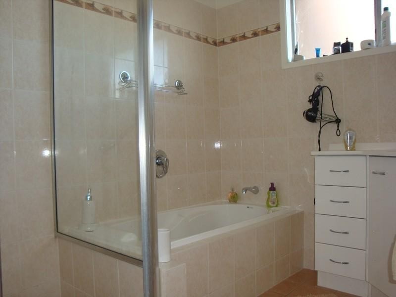 30 Louise Street, Underwood QLD 4119