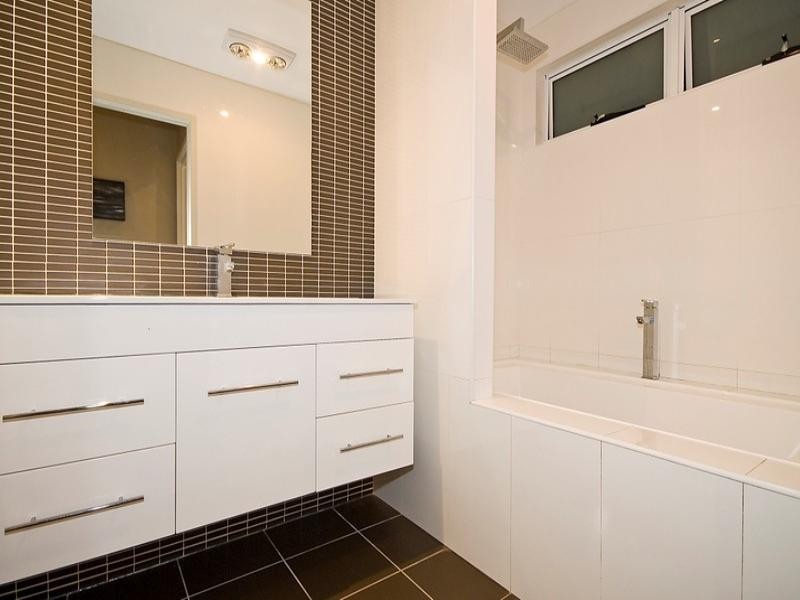 29 Parfrey Road, Rochedale South QLD 4123