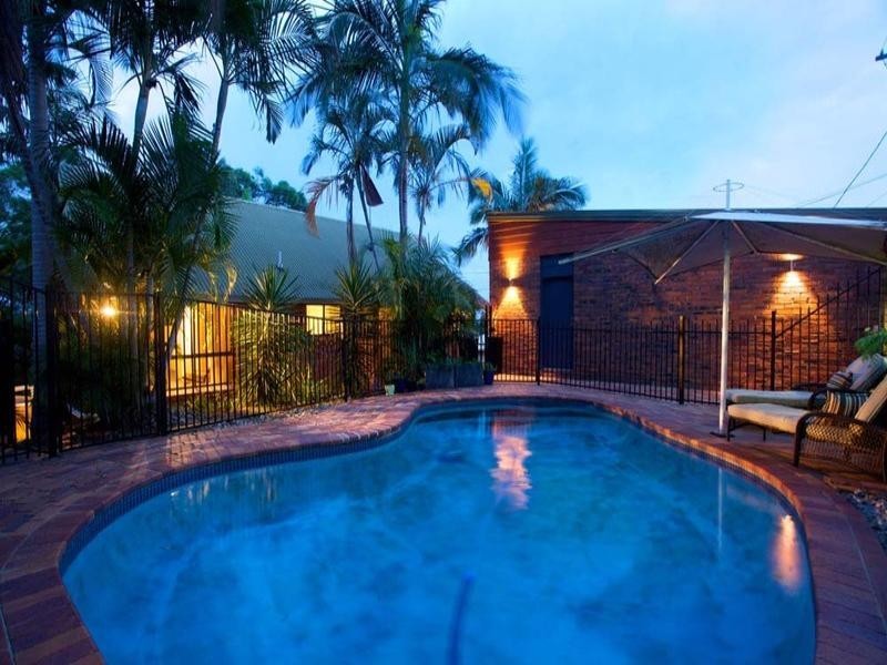 11 Cynthia Crescent, Springwood QLD 4127