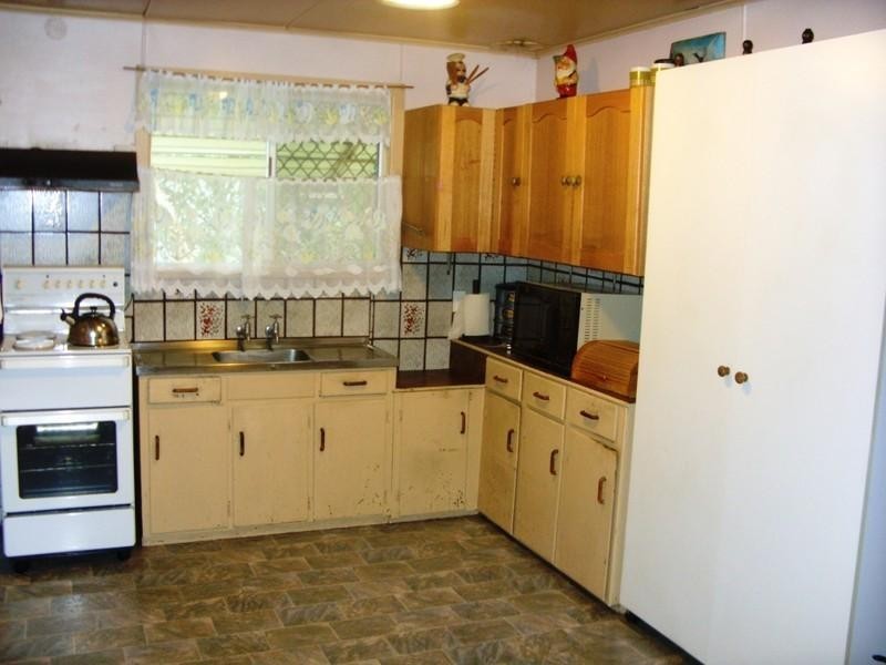 124 Railway Parade, Woodridge QLD 4114