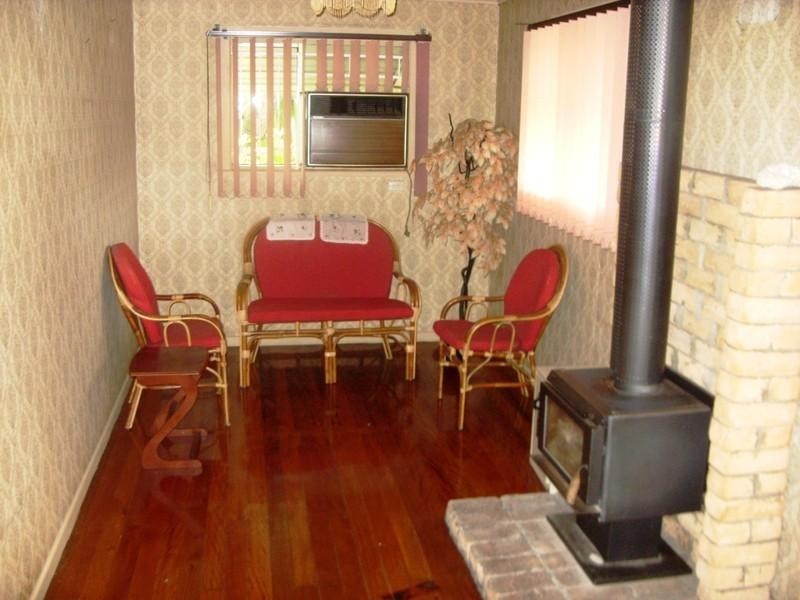 124 Railway Parade, Woodridge QLD 4114