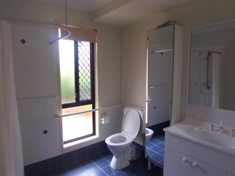 14 LAKES Entrance, Meadowbrook QLD 4131