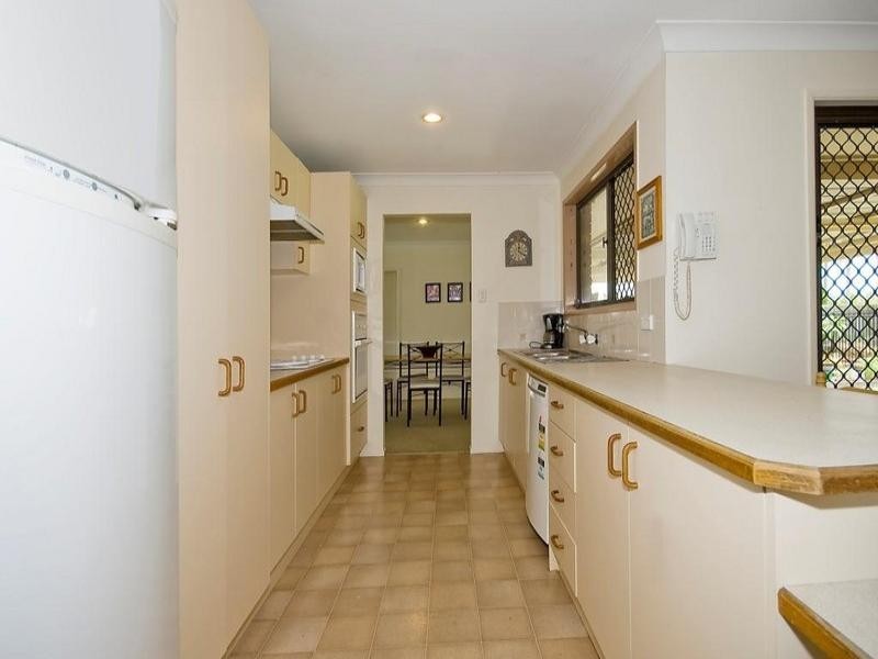 28 Jilbard Drive, Springwood QLD 4127