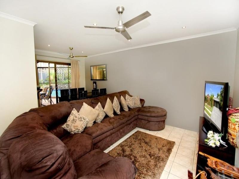 68 Brentwood Drive, Daisy Hill QLD 4127