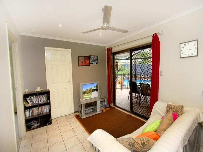 68 Brentwood Drive, Daisy Hill QLD 4127