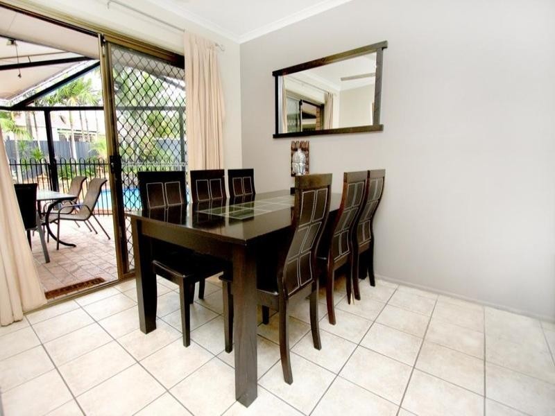 68 Brentwood Drive, Daisy Hill QLD 4127