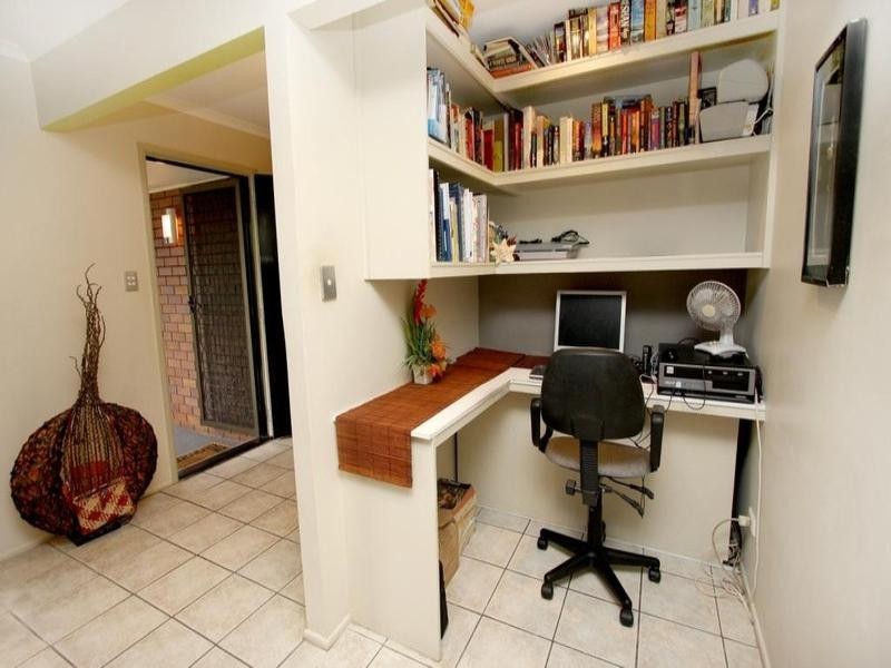 68 Brentwood Drive, Daisy Hill QLD 4127