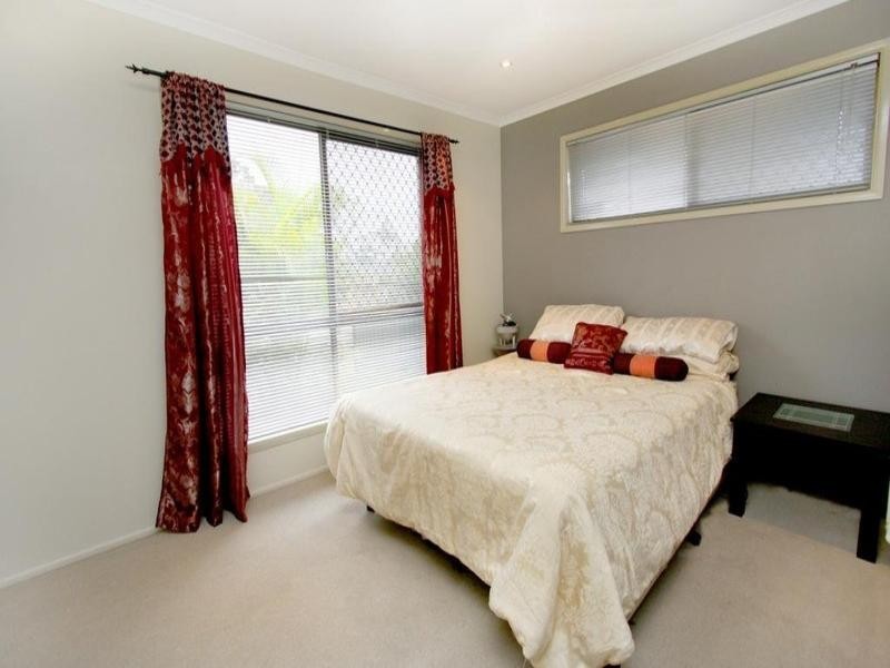 68 Brentwood Drive, Daisy Hill QLD 4127