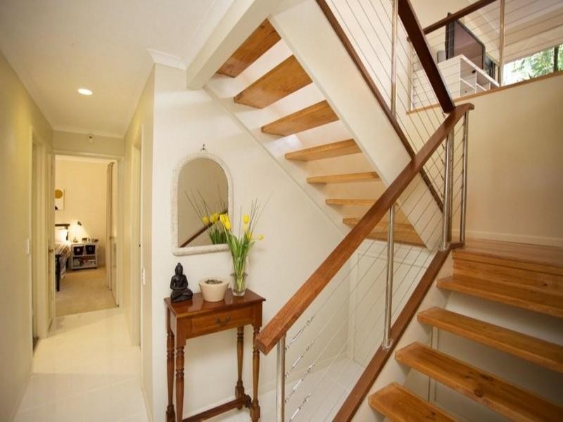 11 Cynthia Crescent, Springwood QLD 4127