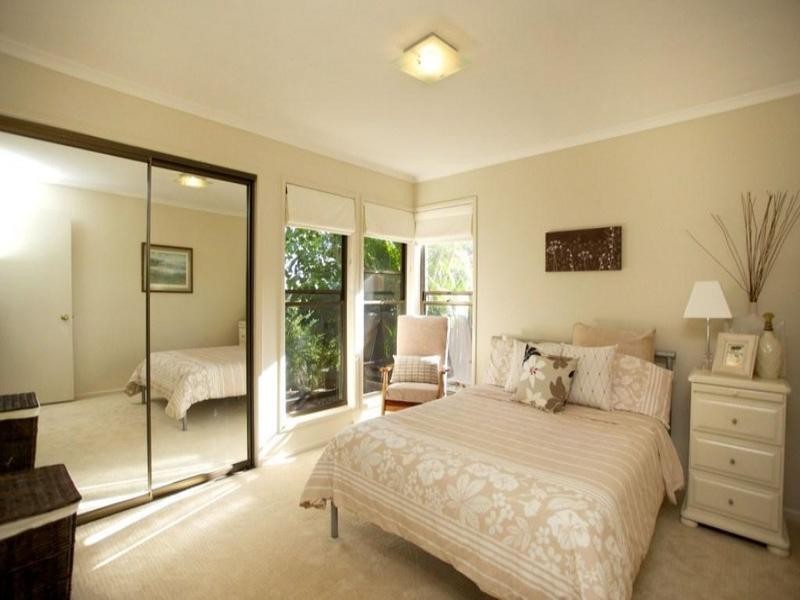 11 Cynthia Crescent, Springwood QLD 4127