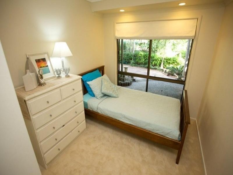 11 Cynthia Crescent, Springwood QLD 4127