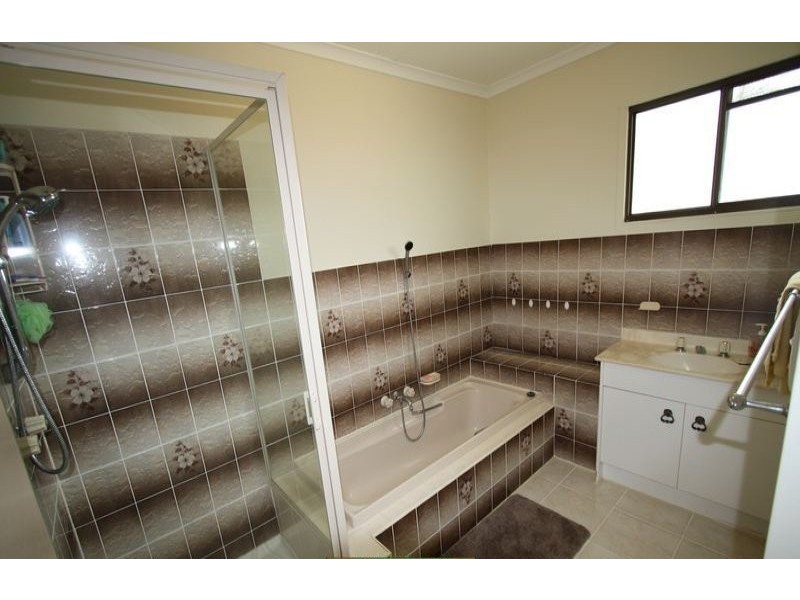 44 Trulson Drive, Crestmead QLD 4132