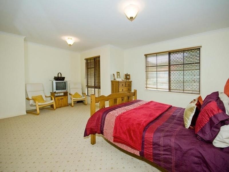 24 The Concourse, Underwood QLD 4119