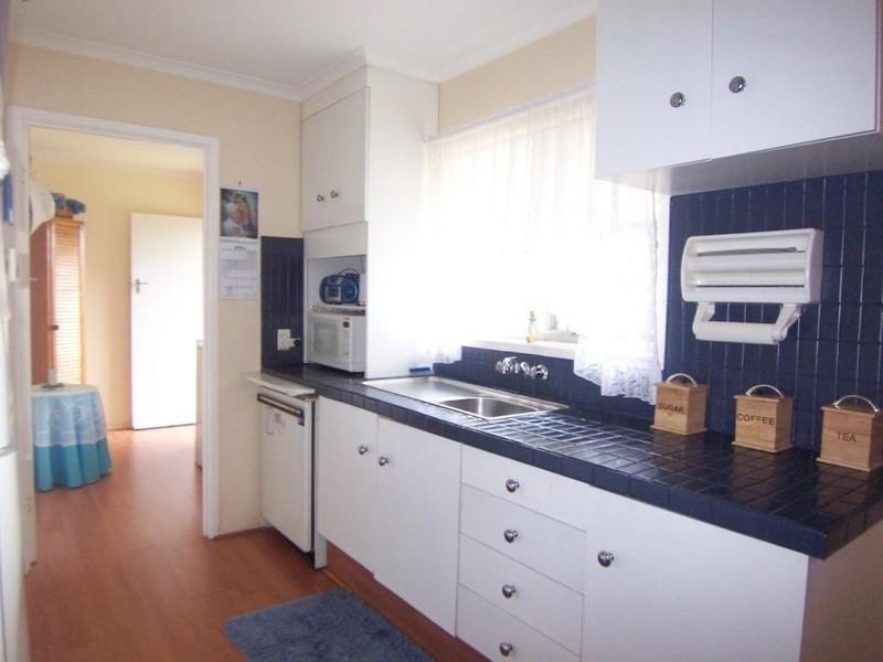 5 Rholanda Crescent, Springwood QLD 4127