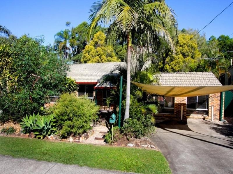 5 Deloraine Drive, Springwood QLD 4127