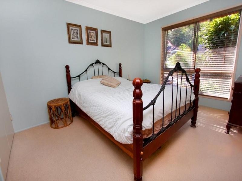 5 Deloraine Drive, Springwood QLD 4127