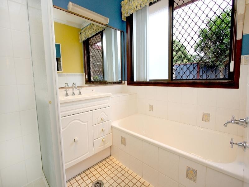 1 Stilton Court, Daisy Hill QLD 4127