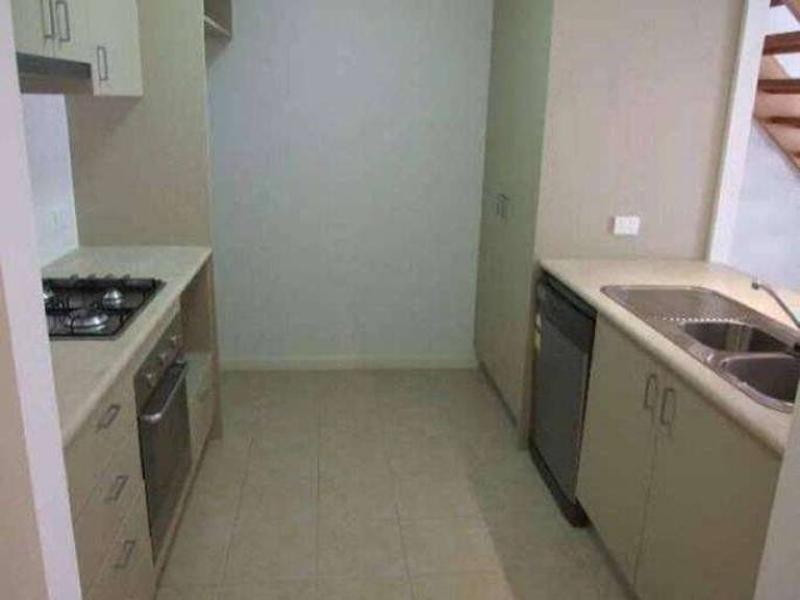 10/1 Anthony Street, Kingston QLD 4114