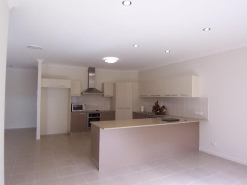 5 Shuttleworth Street, Kuraby QLD 4112