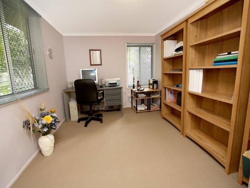 12 Parkway Road, Daisy Hill QLD 4127