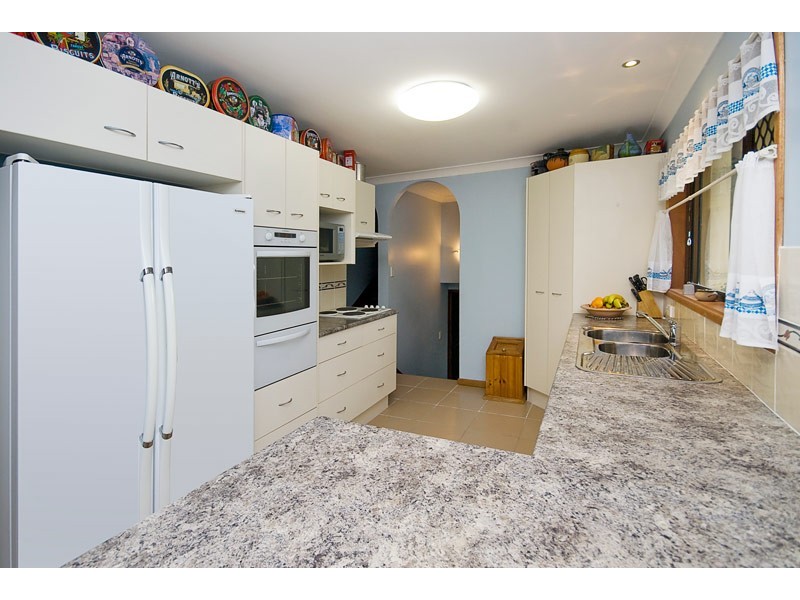 25 Shoalhaven Avenue, Springwood QLD 4127