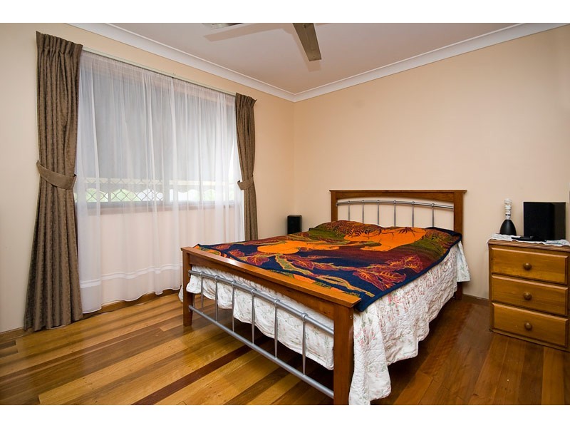 25 Shoalhaven Avenue, Springwood QLD 4127