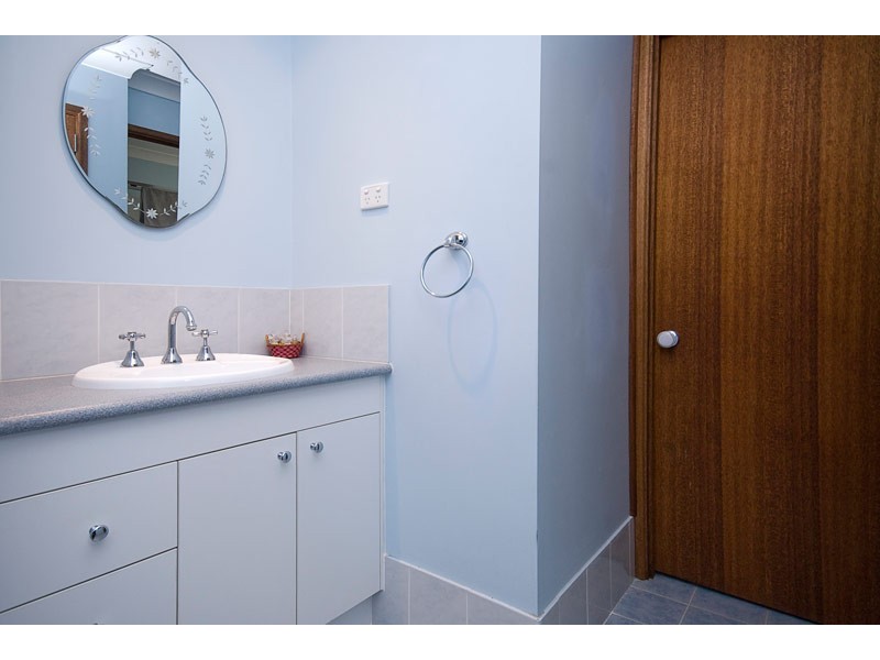 25 Shoalhaven Avenue, Springwood QLD 4127