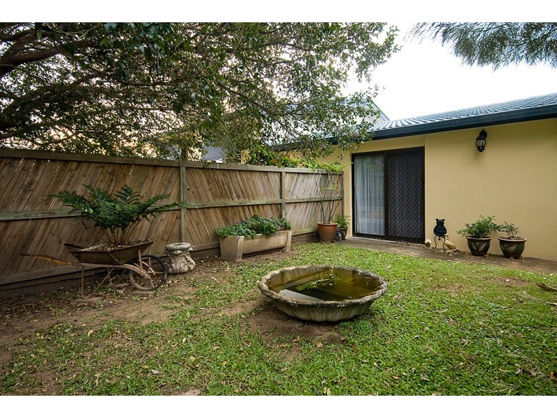 25 Shoalhaven Avenue, Springwood QLD 4127