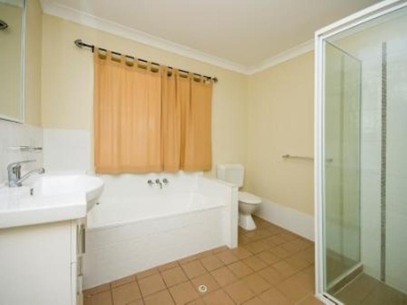 40 Gamenya Drive, Springwood QLD 4127