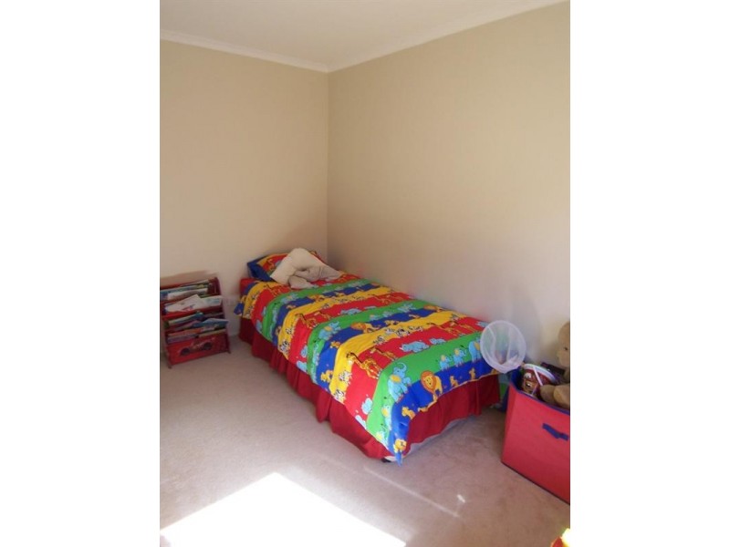 57 Lobelia Avenue, Daisy Hill QLD 4127