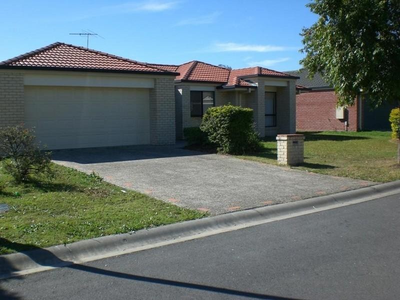 14 Lakes Entrance, Meadowbrook QLD 4131