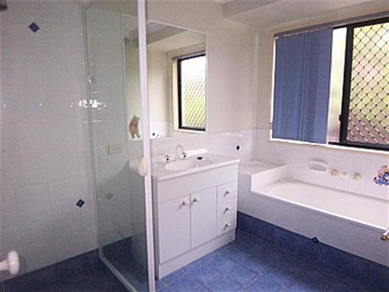 14 Lakes Entrance, Meadowbrook QLD 4131